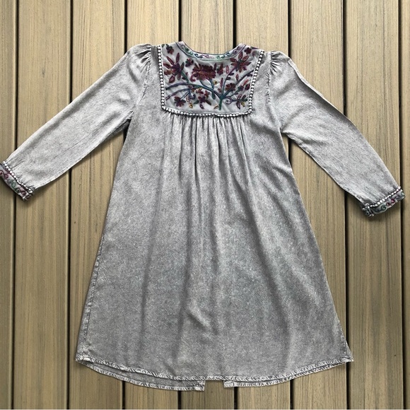 Fashion Fuse Gray Embroidered Long Sleeve Tunic Top Size S - Picture 7 of 11